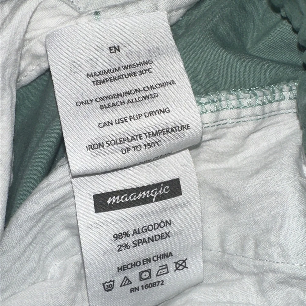 Maamgic Light Green mens Shorts size 36